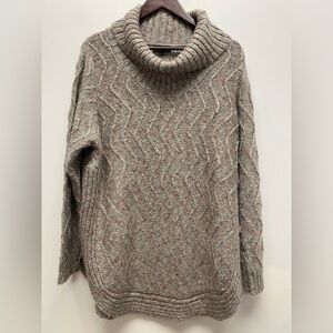 4 for $25 🤎 Warehouse One Cable Knit Turtleneck Sweater 🤎
